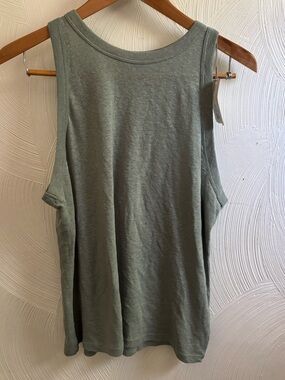 NWT a new day Sage Green Linen-Blend Tank sz L